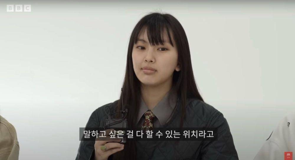 cuplikan interview BBC Korea dengan NewJeans NJZ (youtube.com/bbcnewskorea)
