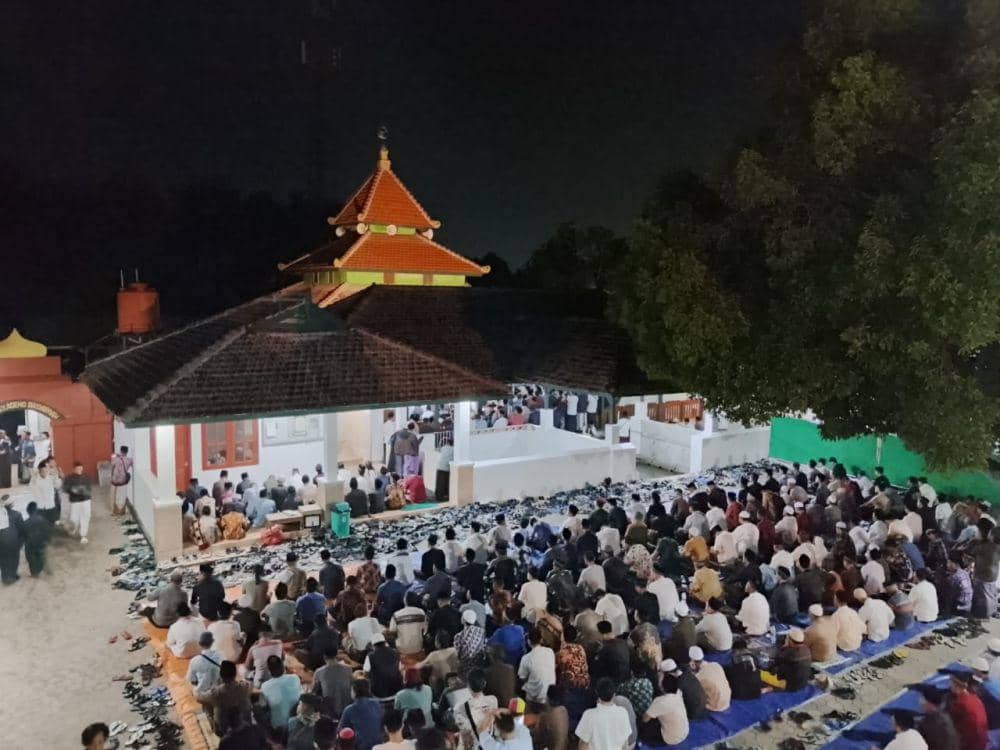 11 Masjid Unik di Jawa Timur, Cocok untuk Salat Idul Adha