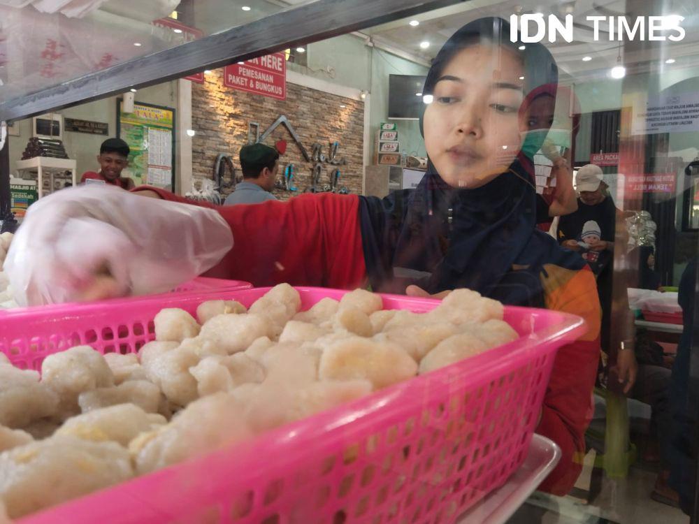 Pengiriman Pempek Frozen ke Jabodetabek Naik 35 Persen Jelang Lebaran