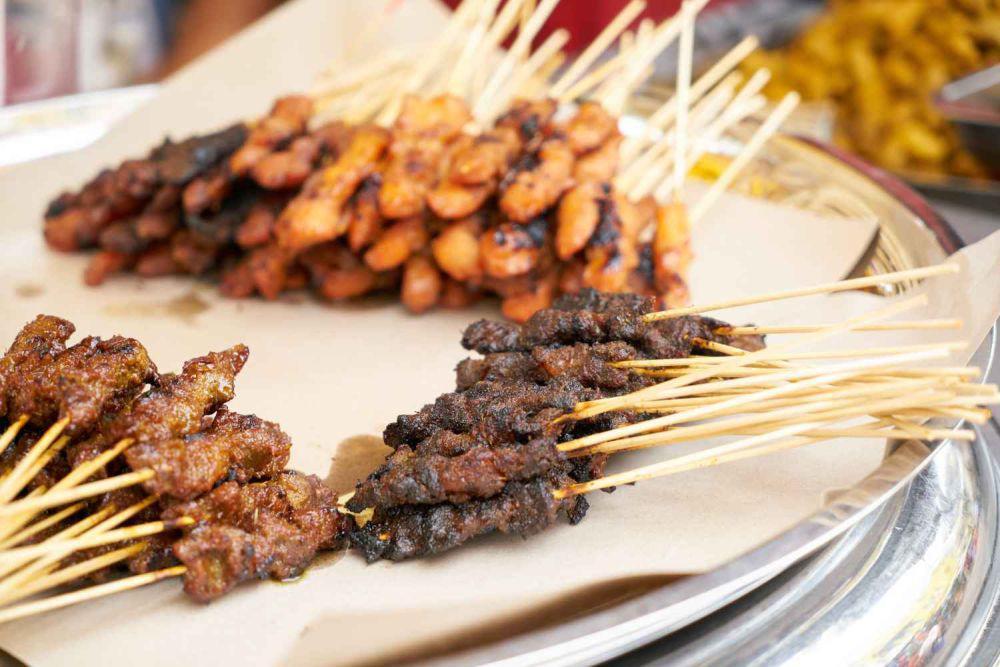 10 Tempat Makan Malam di Tebet, Kulinernya Beragam