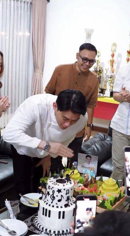 syukuran Ifan Seventeen (instagram.com/citra_monica)