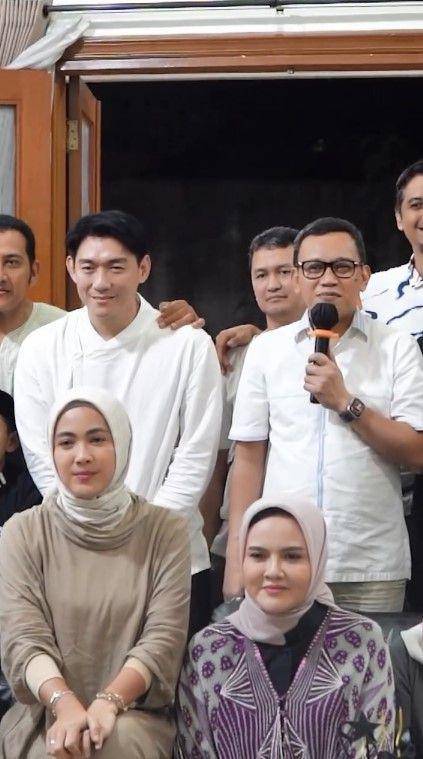 syukuran Ifan Seventeen (instagram.com/citra_monica)