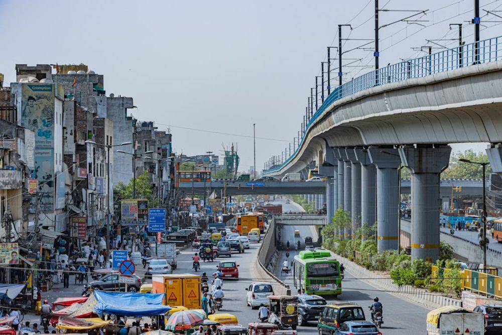 Potret transportasi umum di Delhi, India (pexels.com/@shantumsingh)