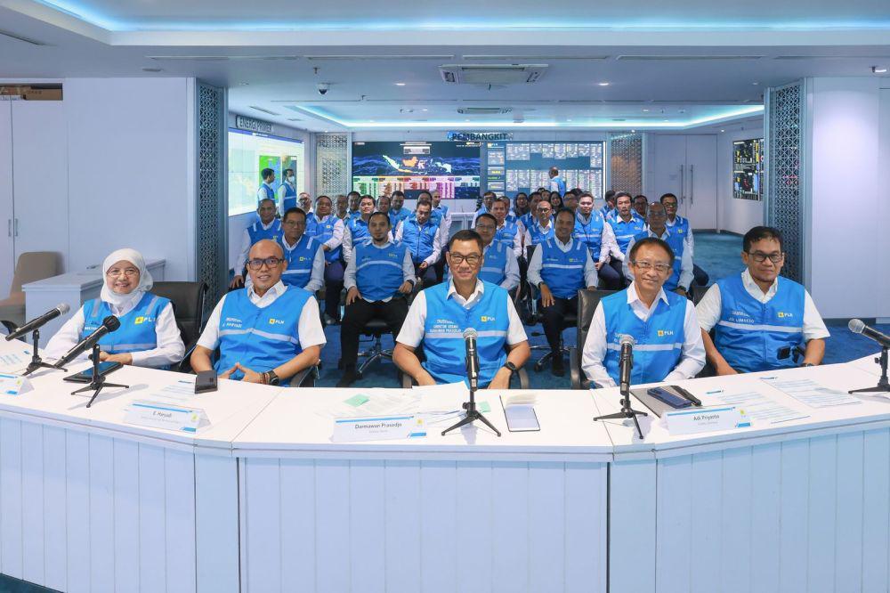 Direktur Utama PLN, Darmawan Prasodjo dan jajaran direksi PLN melakukan pemantauan dan monitoring digital secara end-to-end pada Senin, (24/03) (dok. PLN)