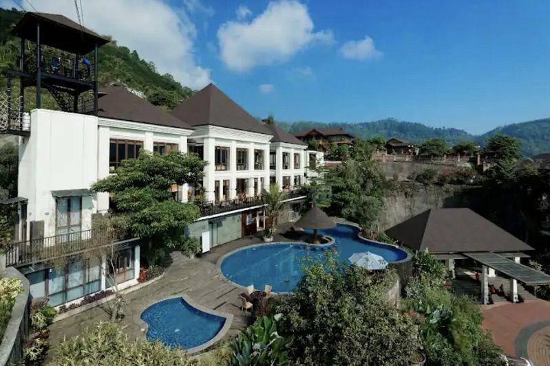 Jambuluwuk Resort (google.com/maps/Jambuluwuk Convention Hall Resort)