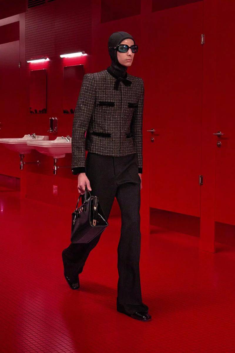 Valentino Fall/Winter 2025-26 di Paris Fashion Week (dok. Valentino)