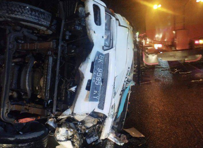 Kecelakaan truk memicu timbulnya ledakan (dok.Polsek Pancur Batu)