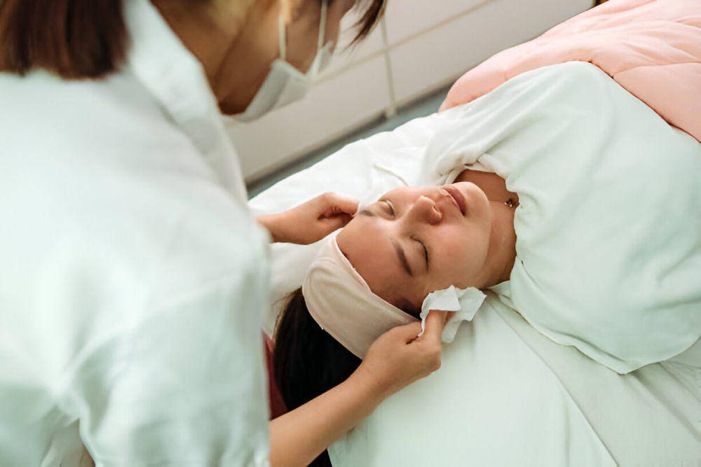 Ilustrasi klinik kecantikan (istockphoto.com/Marcus Chung)