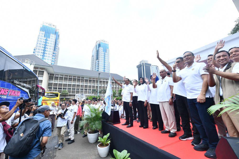 Kamis Pagi, Menteri ESDM & Dirut Pertamina Lepas 1.407 Pemudik