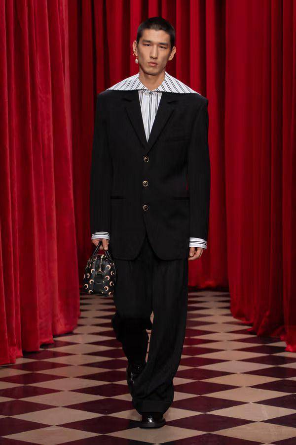 Marine Serre F/W 2025-26 di Paris Fashion Week (dok. Marine Serre)