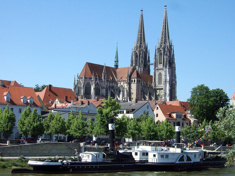 5 Fakta Regensburg Cathedral, Katedral Megah Bergaya Gotik di Bavaria