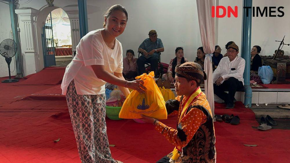 Keraton Solo Bagikan 400 Zakat Fitrah ke Abdi Dalem