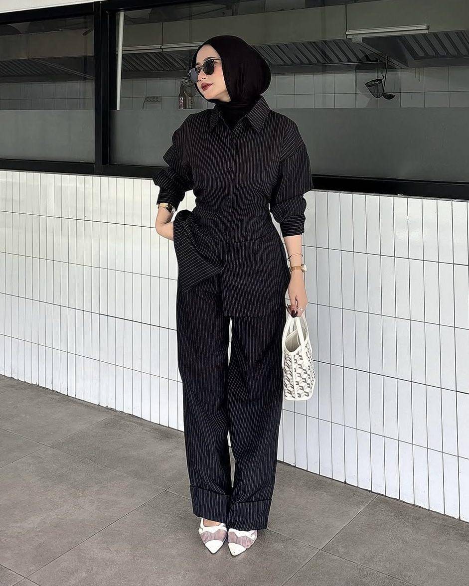 potret elegant look ala Rossidatul Umami