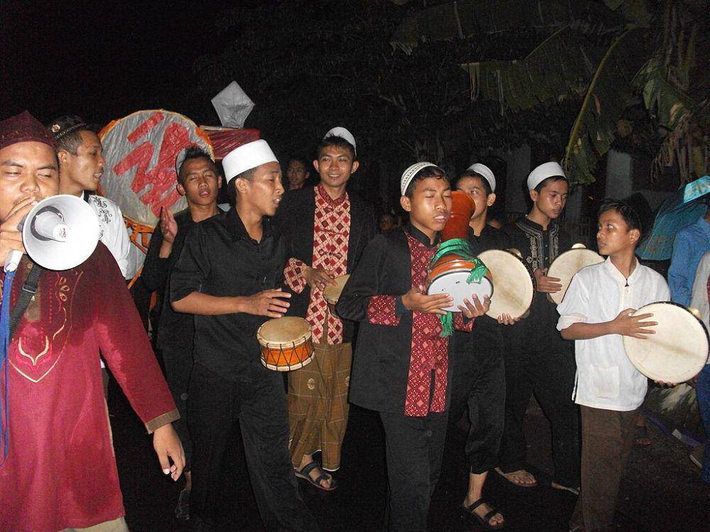 ilustrasi takbir keliling (commons.wikimedia.org/Kangaziz)