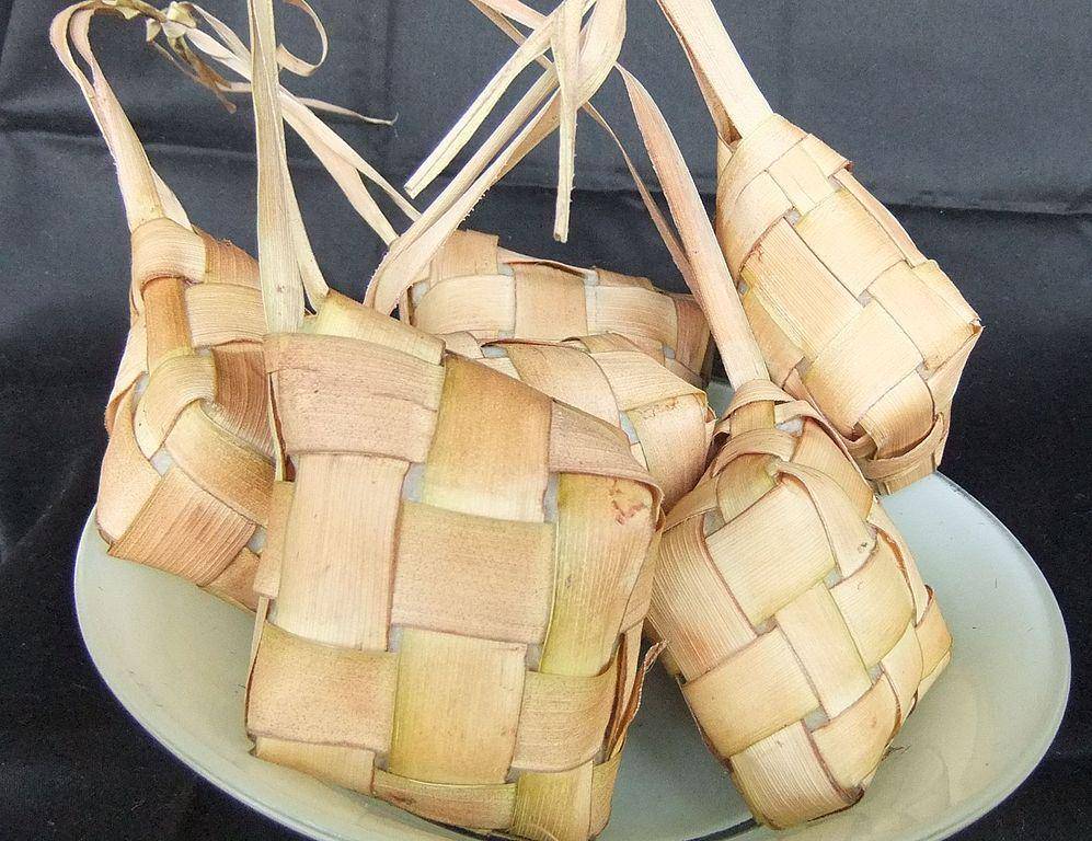 ilustrasi ketupat (commons.wikimedia.org/Midori)