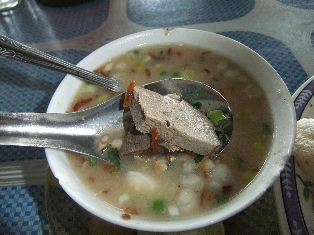 Cerita Lebaran: Kehangatan dan Kebersamaan dalam Semangkuk Coto