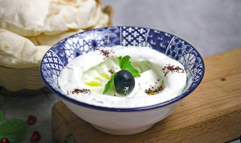 Potret buah dan greek yoghurt