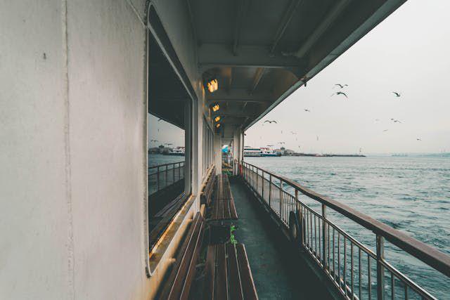ilustrasi kapal laut (pexels.com/Burak The Weekender)