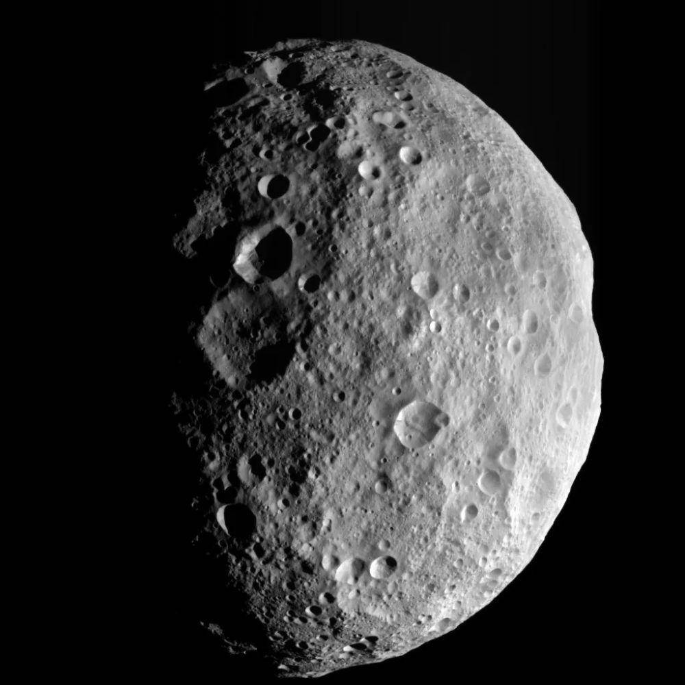 asteroid vesta (science.nasa.gov)