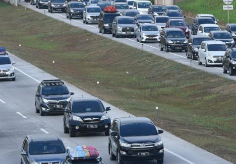 Jakarta-Puncak Bogor Padat, One Way Arah Atas Diberlakukan