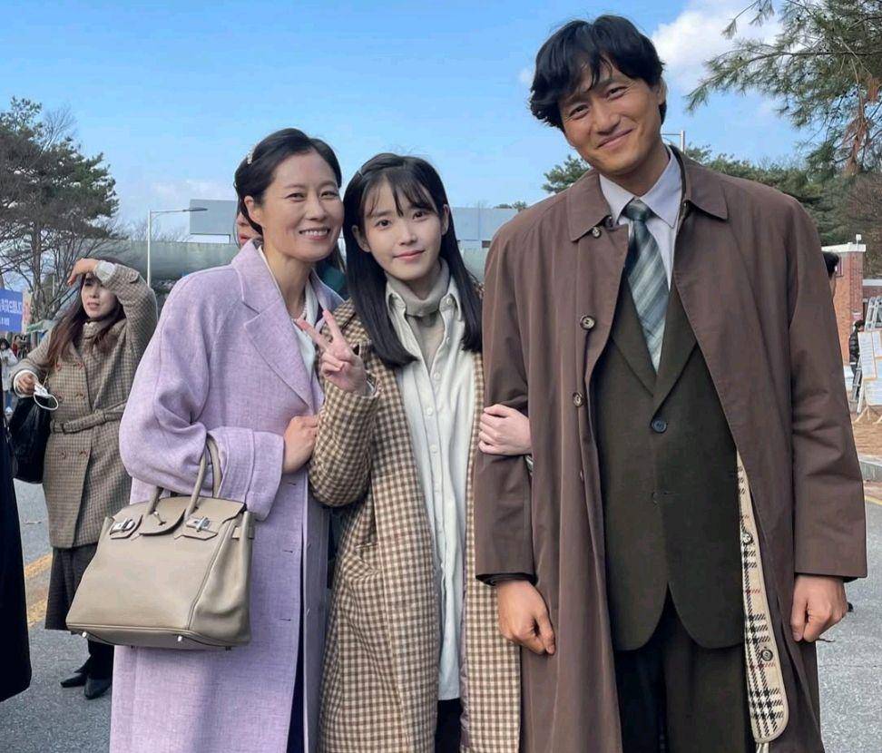 still cut drakor When Life Gives You Tangerines (instagram.com/dlwlrma)