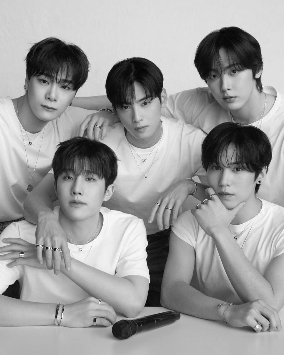 member ASTRO (instagram.com/eunwo.o_c)