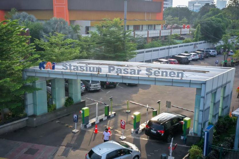 Tarif Parkir Stasiun Pasar Senen 2025, Cek Biaya Terbarunya!