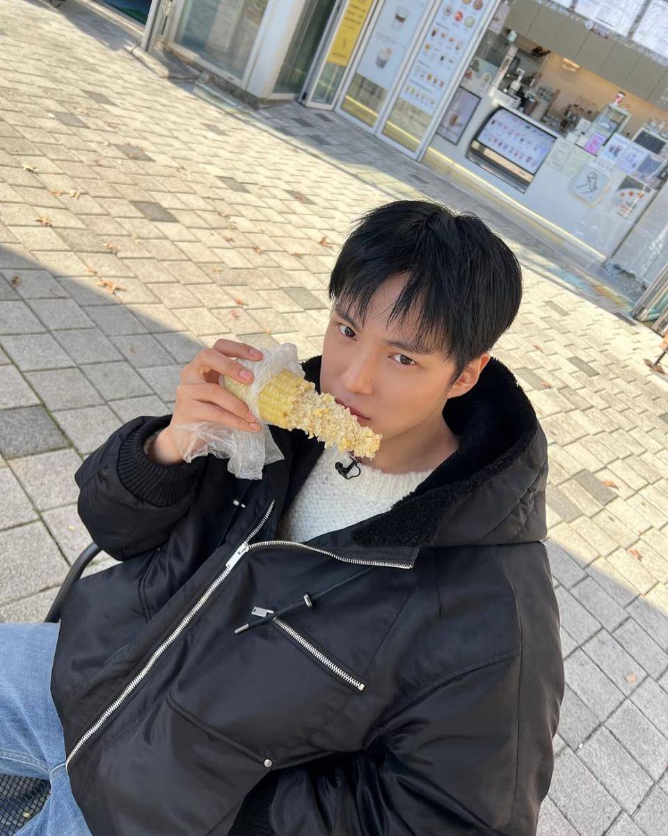 Minhyuk (instagram.com/official_monsta_x)