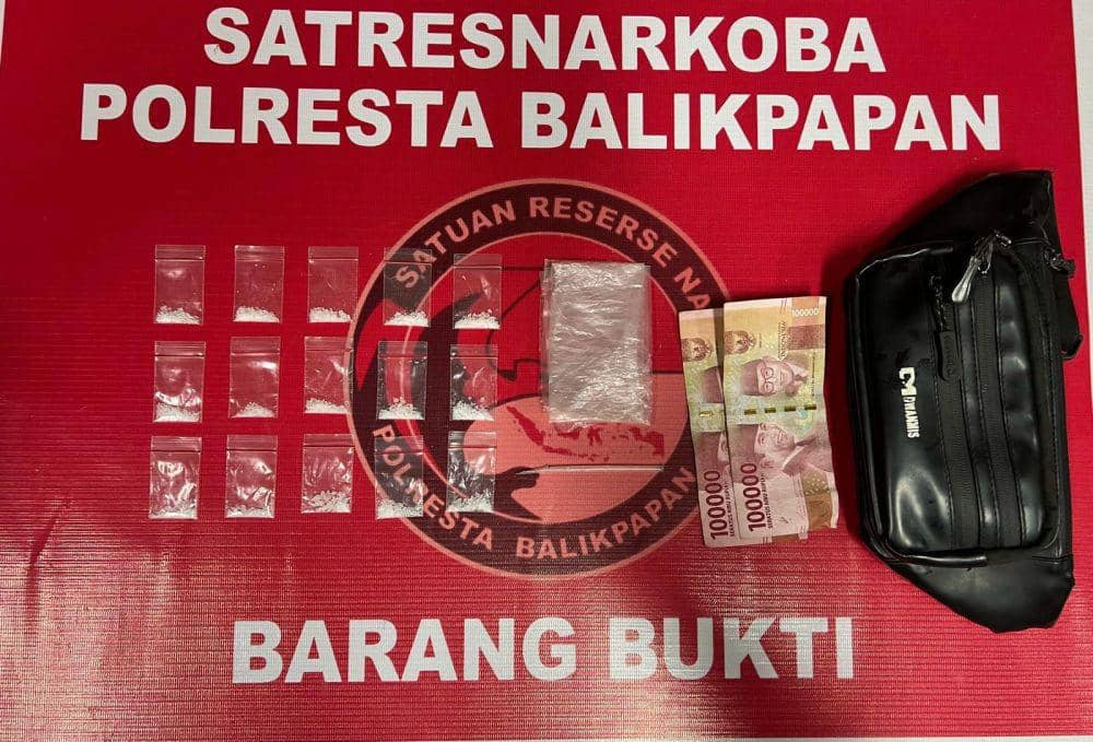 Sejumlah barang bukti yang berhasil disita kepolisian dari pengungkapan kasus di Balikpapan Utara. (Dok. Polresta Balikpapan)