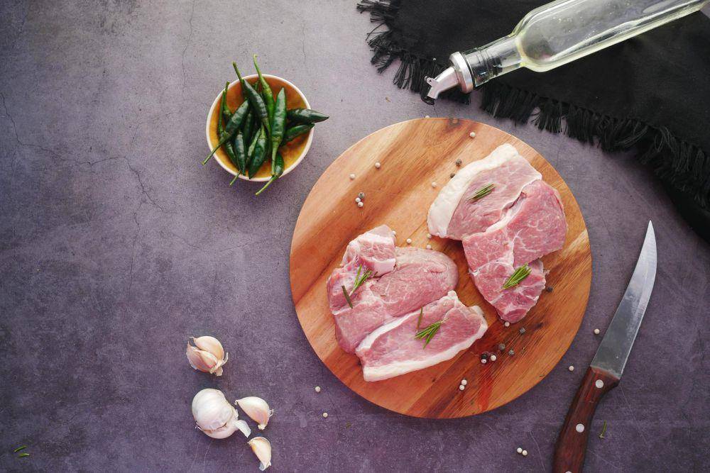 ilustrasi daging kambing (pexels.com/Towfiqu barbhuiya)