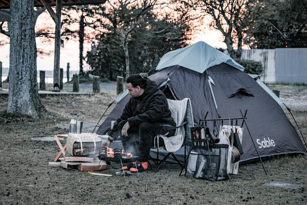 Camping di Pantai vs di Gunung, Mana yang Lebih Seru?
