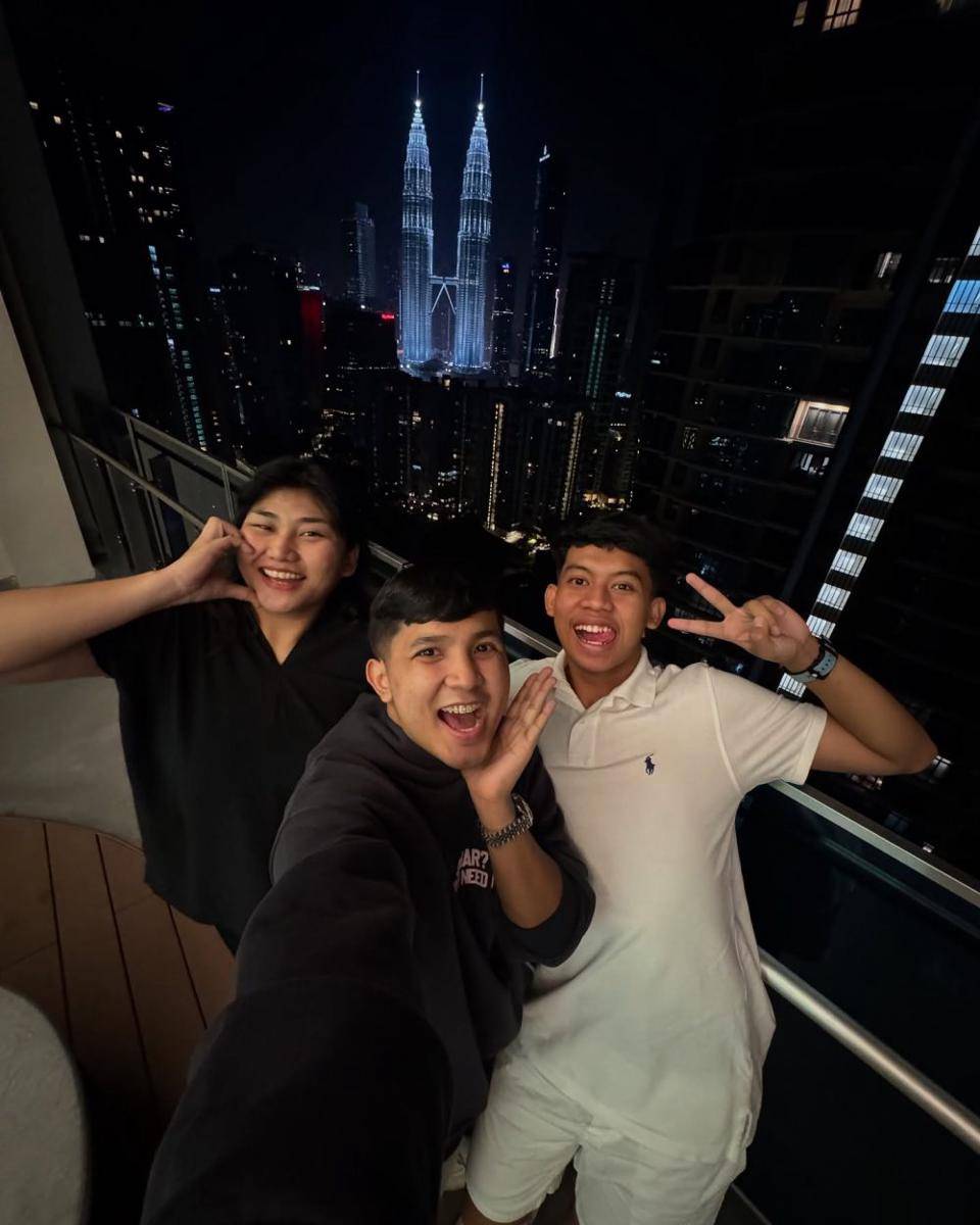 Jirayut mudik ke Thailand (Instagram.com/jirayutdaa4official)