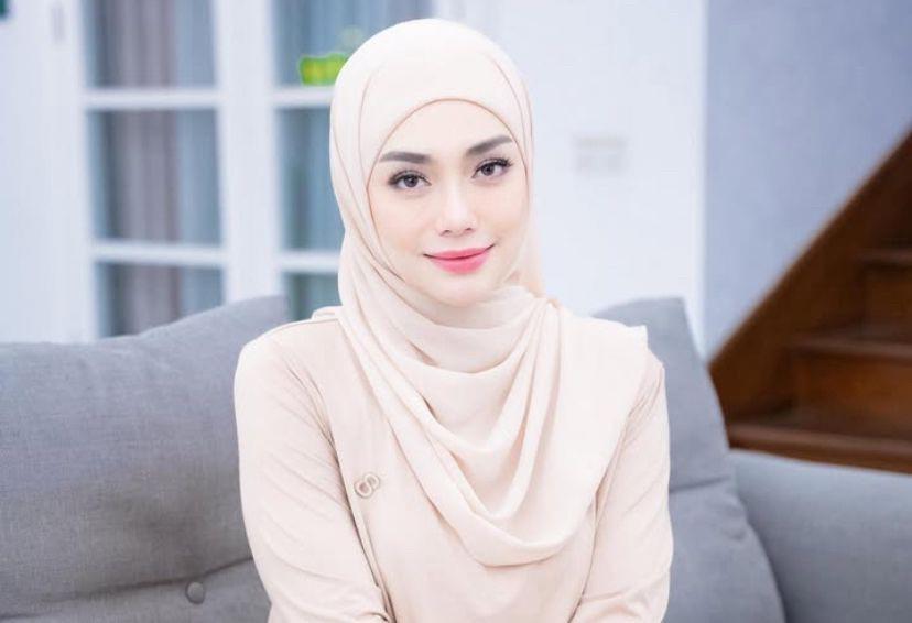 Celine Evangelista Bantah Rumor Jadi Istri Pejabat-Pejabat