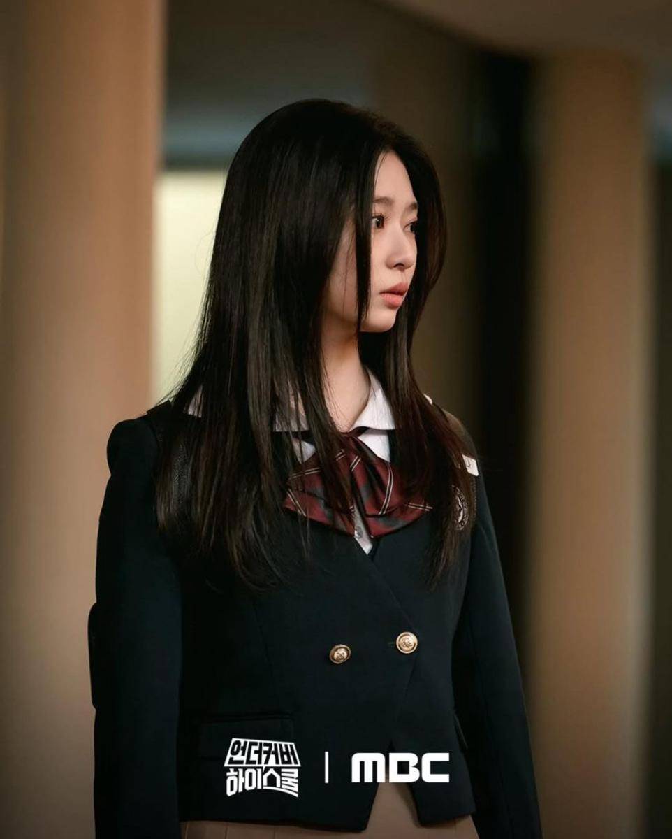 Kim Min Ju di drama Undercover High School (instagram.com/mbcdrama_now)