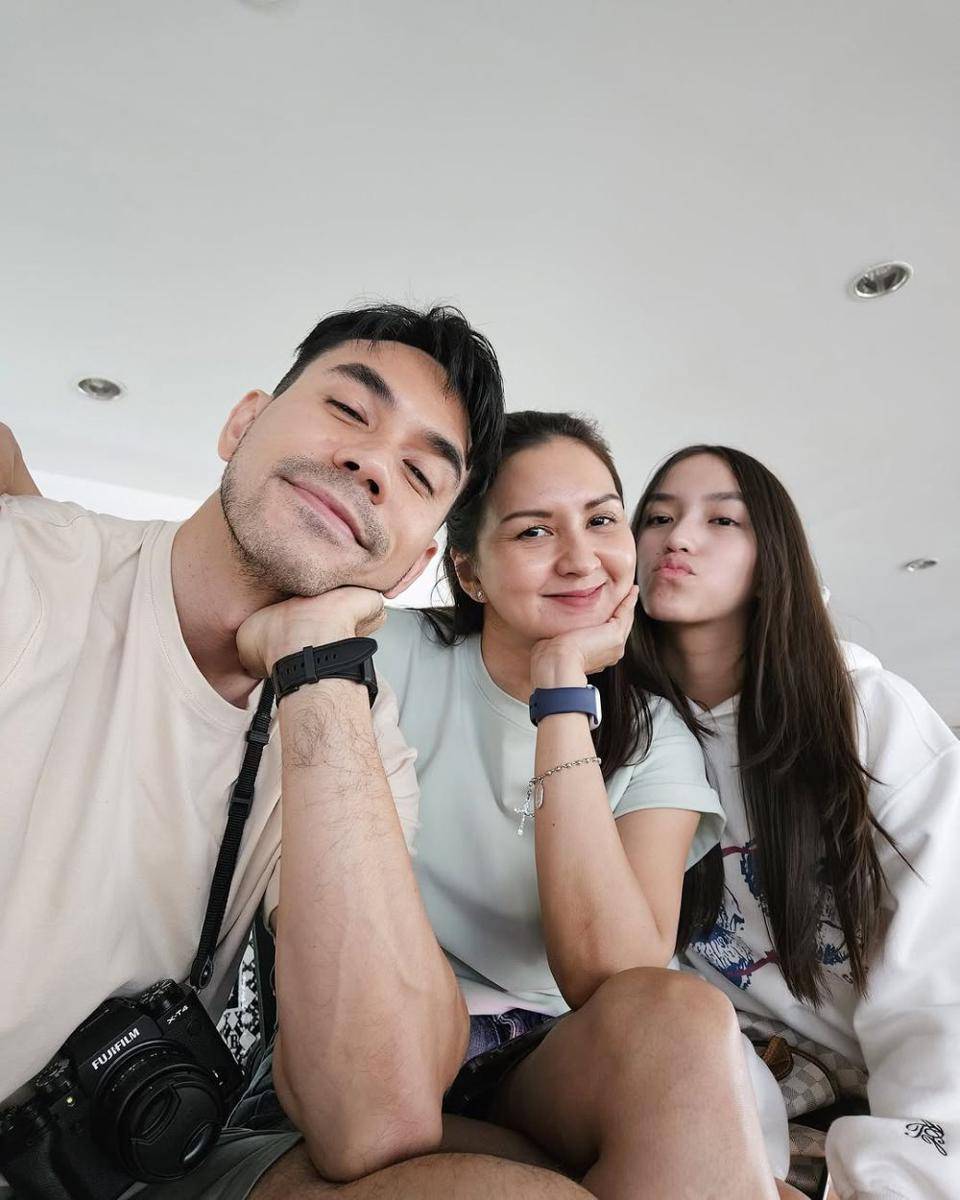 Darius Sinathrya dan keluarga (instagram.com/darius_sinathrya)