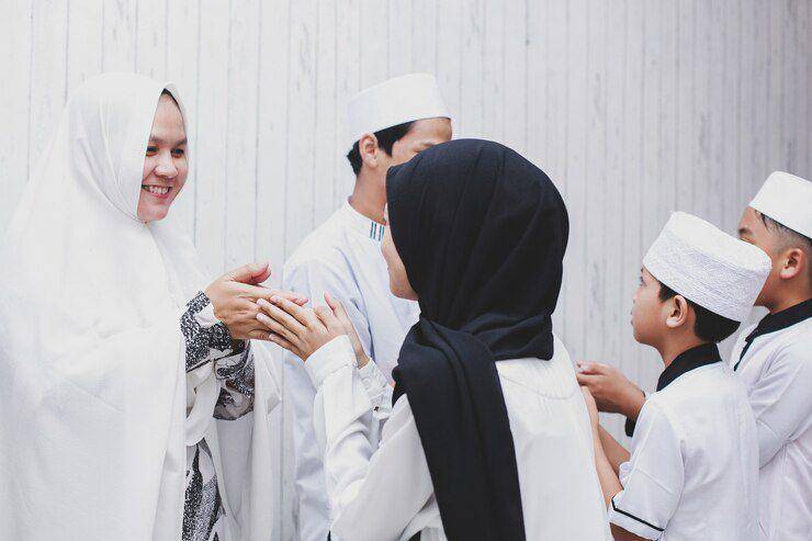 Ilustrasi tradisi lebaran (freepik.com/garakta_studio)