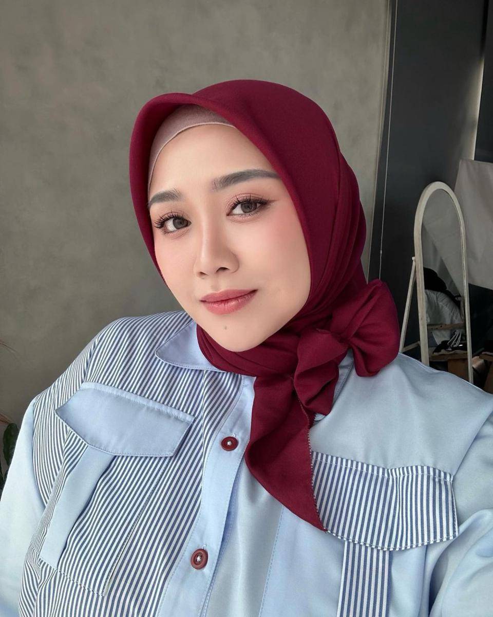 hijab do untuk lebaran (instagram.com/clarissaputri_)