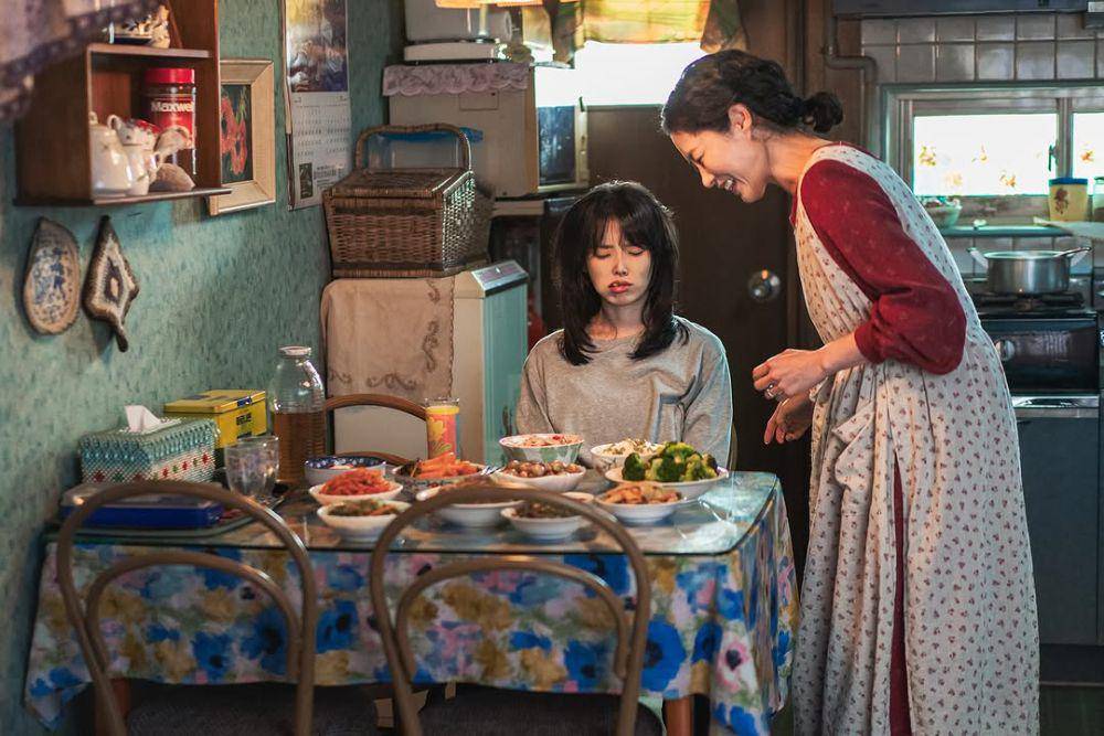 still cut drama Korea When Life Gives You Tangerines (instagram.com/netflixkr)