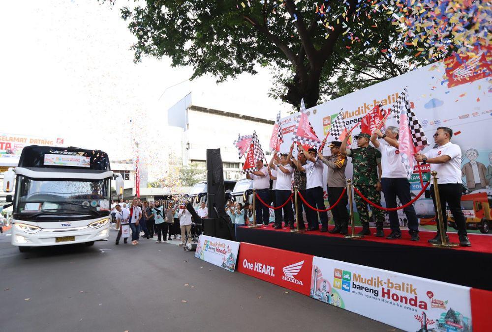 Honda Berangkatkan 2.572 Konsumen Mudik ke Kampung Halaman