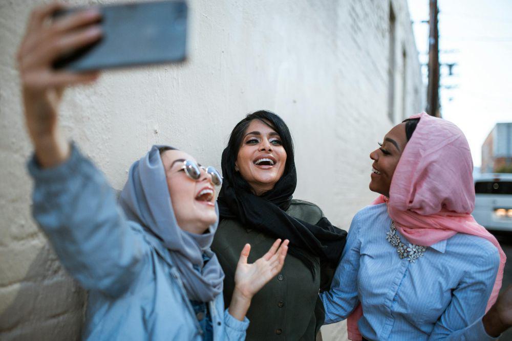 5 Hal Ini Wajib Dipikirkan Sebelum Unggah Foto Lebaran di Media Sosial