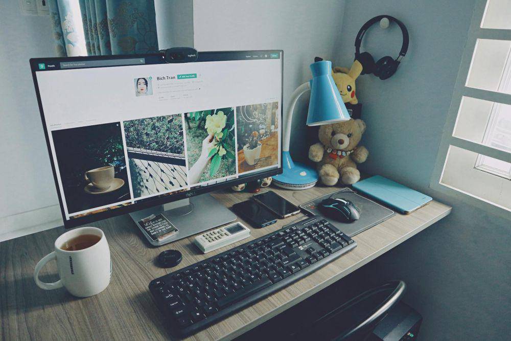 ilustrasi meja kerja yang nyaman (pexels.com/Bich Tran)