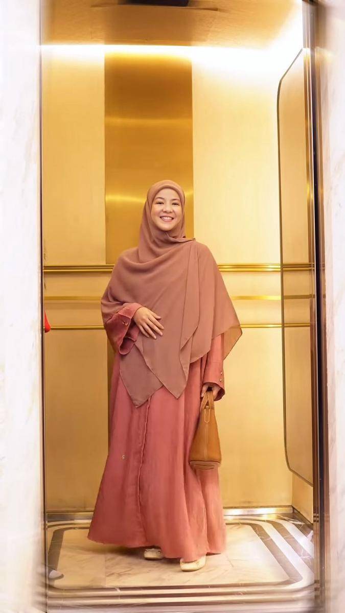 hijab do untuk Lebaran (instagram.com/natasharizkynew)