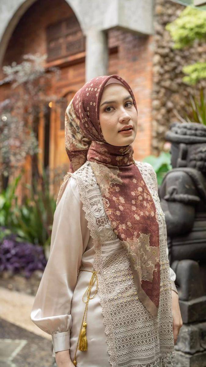 hijab do untuk Lebaran (instagram.com/dwihandaanda)