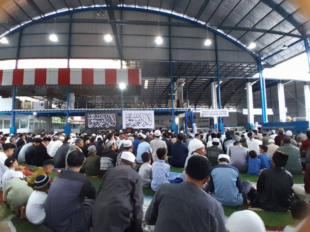 Dalam kutbahnya, katib menekankan pentingnya persatuan umat islam. (Dok. Istimewa)