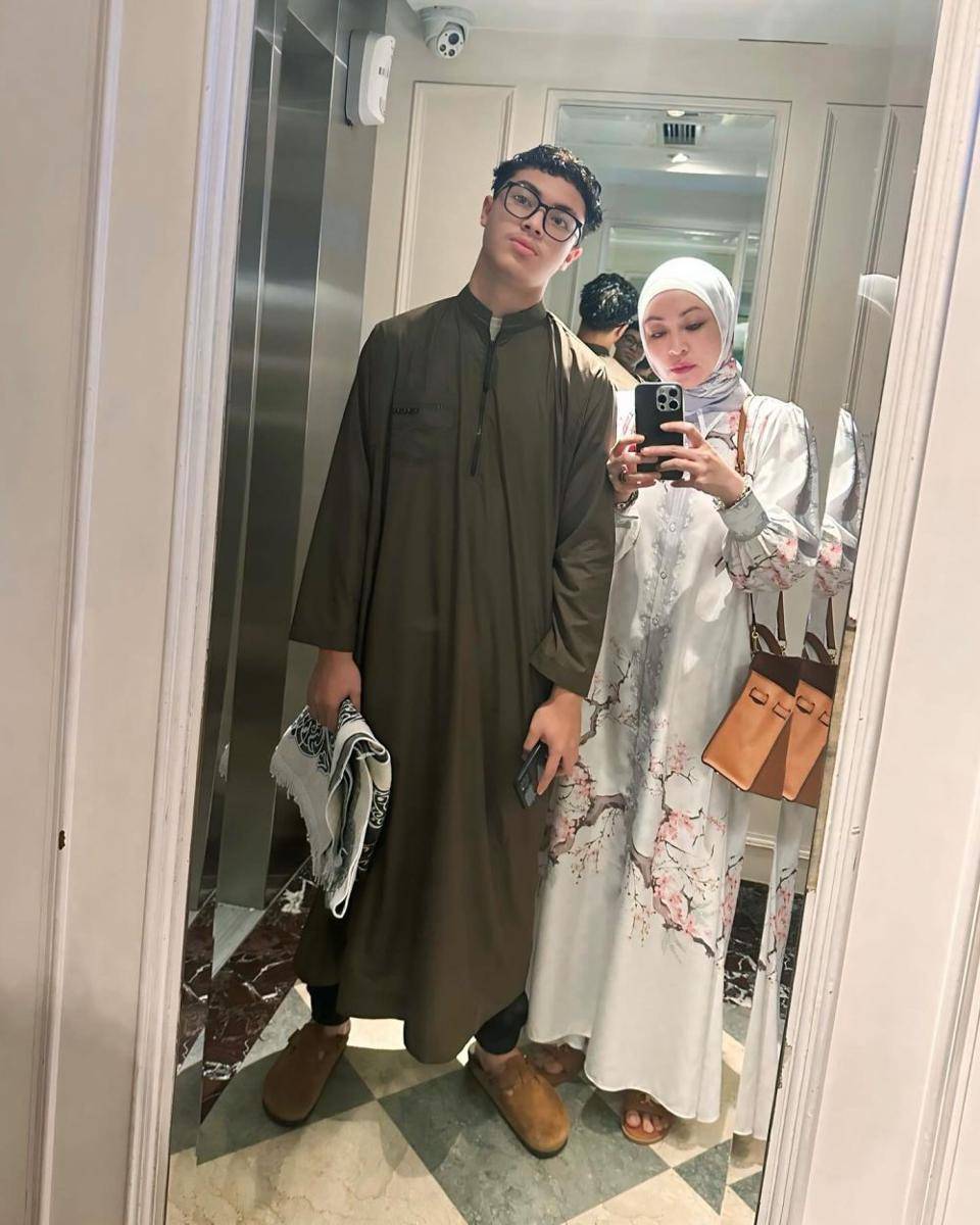 gaya Lebaran keluarga artis (instagram.com/angelinasondakh09)