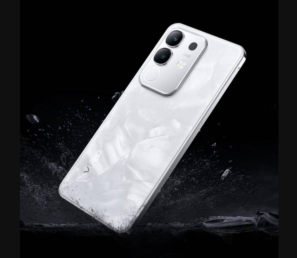 vivo Y300t (vivo.com)