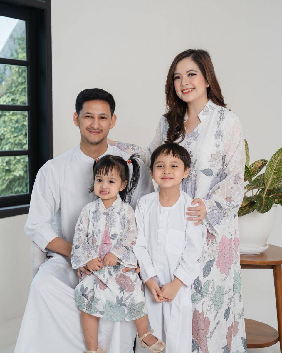 gaya Lebaran keluarga artis (instagram.com/tasyakamila)