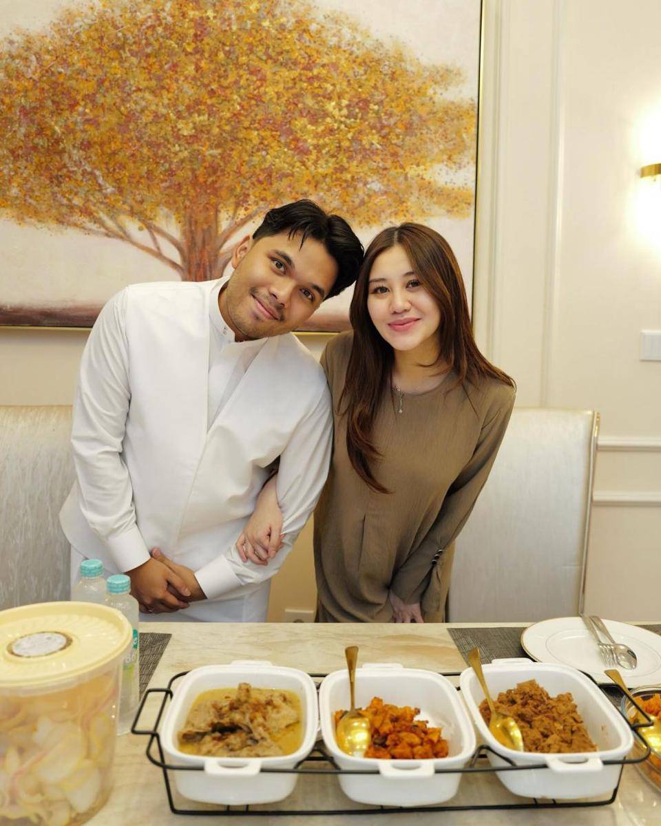 gaya Lebaran keluarga artis (instagram.com/thariqhalilintar)