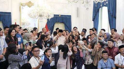 Momen Langka, Presiden Prabowo Diajari Ini