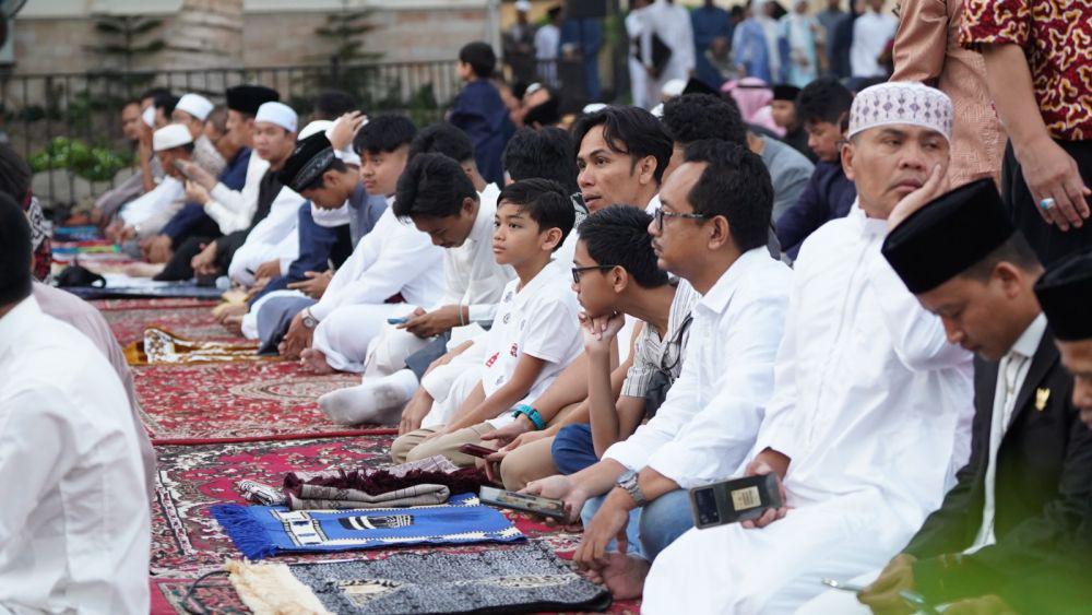 Timnas U-17 Salat Idul Fitri di Wisma KJRI Jeddah